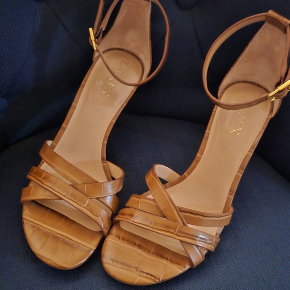 Ralph Lauren Brown Stiletto Heels with Strappy Design - Picture 2 of 9